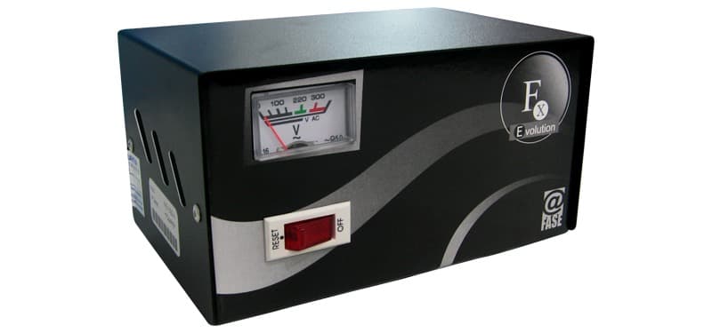 Estabilizador Elise - Fase FXE-10, Sólido, 1.0kVA, 4 tomas a 220VAC, 1 toma By-pass - 1